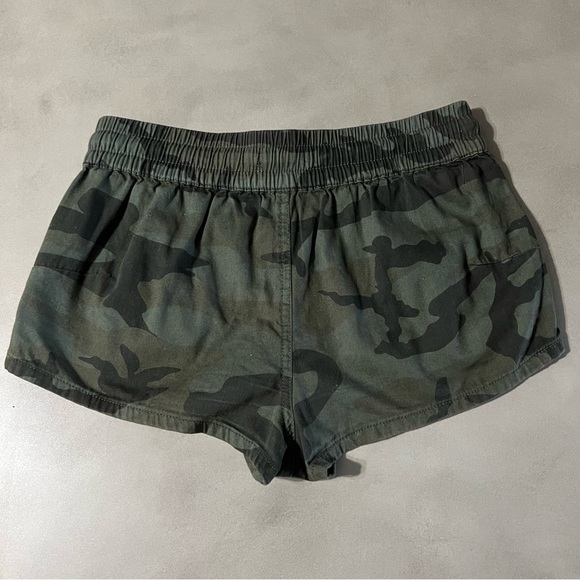 ARITZIA TNA Alva Short - Picture 2 of 6